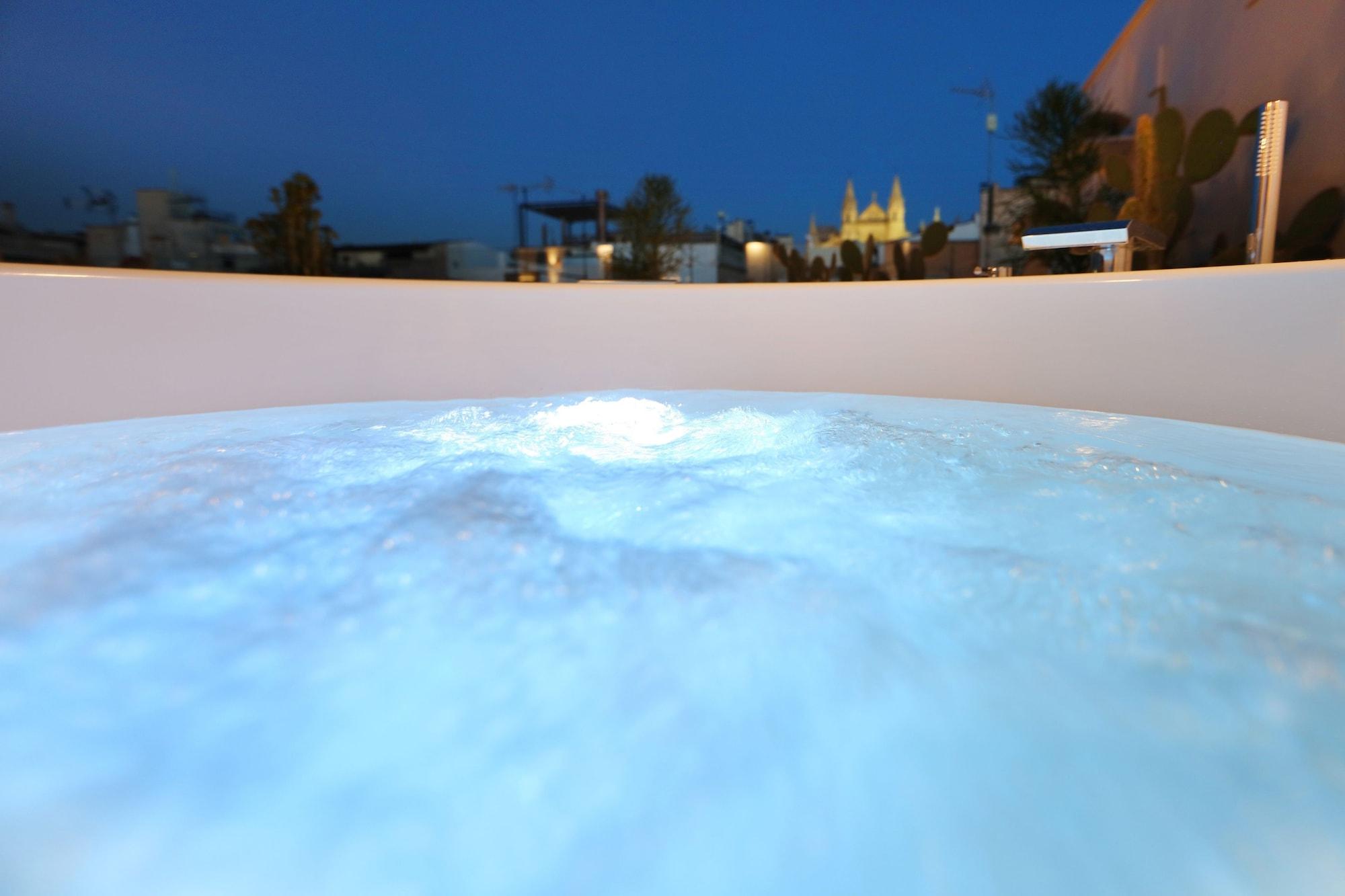Bo Hotel Palma المظهر الخارجي الصورة "The view of the city from the bathtub"