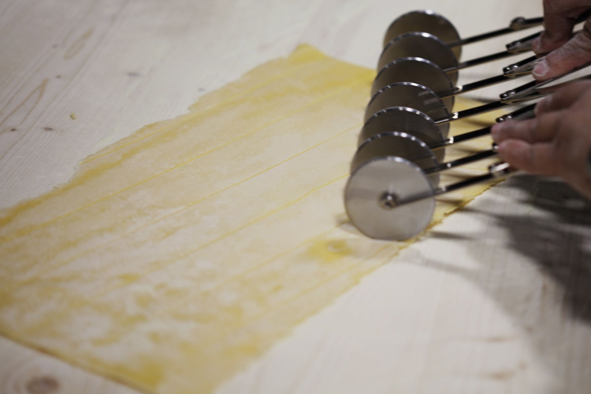 Bo Hotel Palma المظهر الخارجي الصورة Rolling out pasta